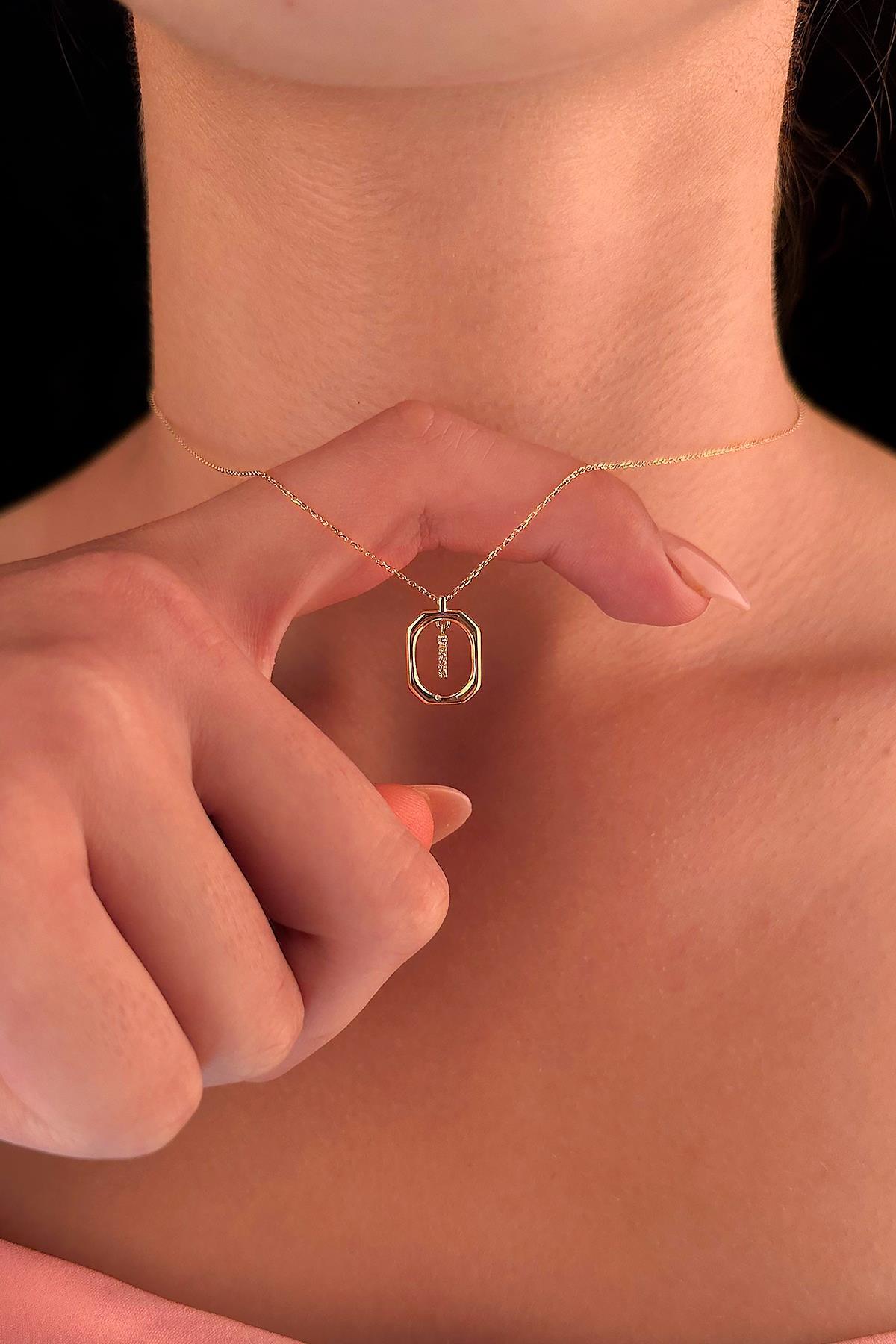 14 Ayar Altın Taşlı İ Harfli Kolye - Fiyonk Kuyumculuk (1)