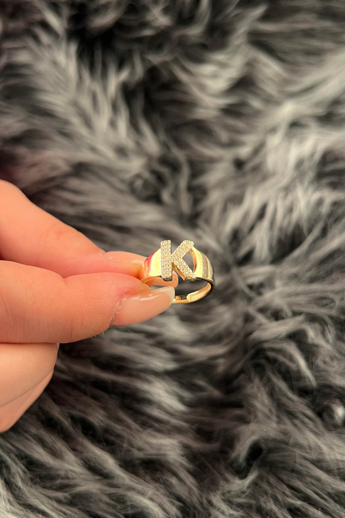 14 Ayar Altın Taşlı K Harfli Yüzük - Fiyonk Kuyumculuk (1)