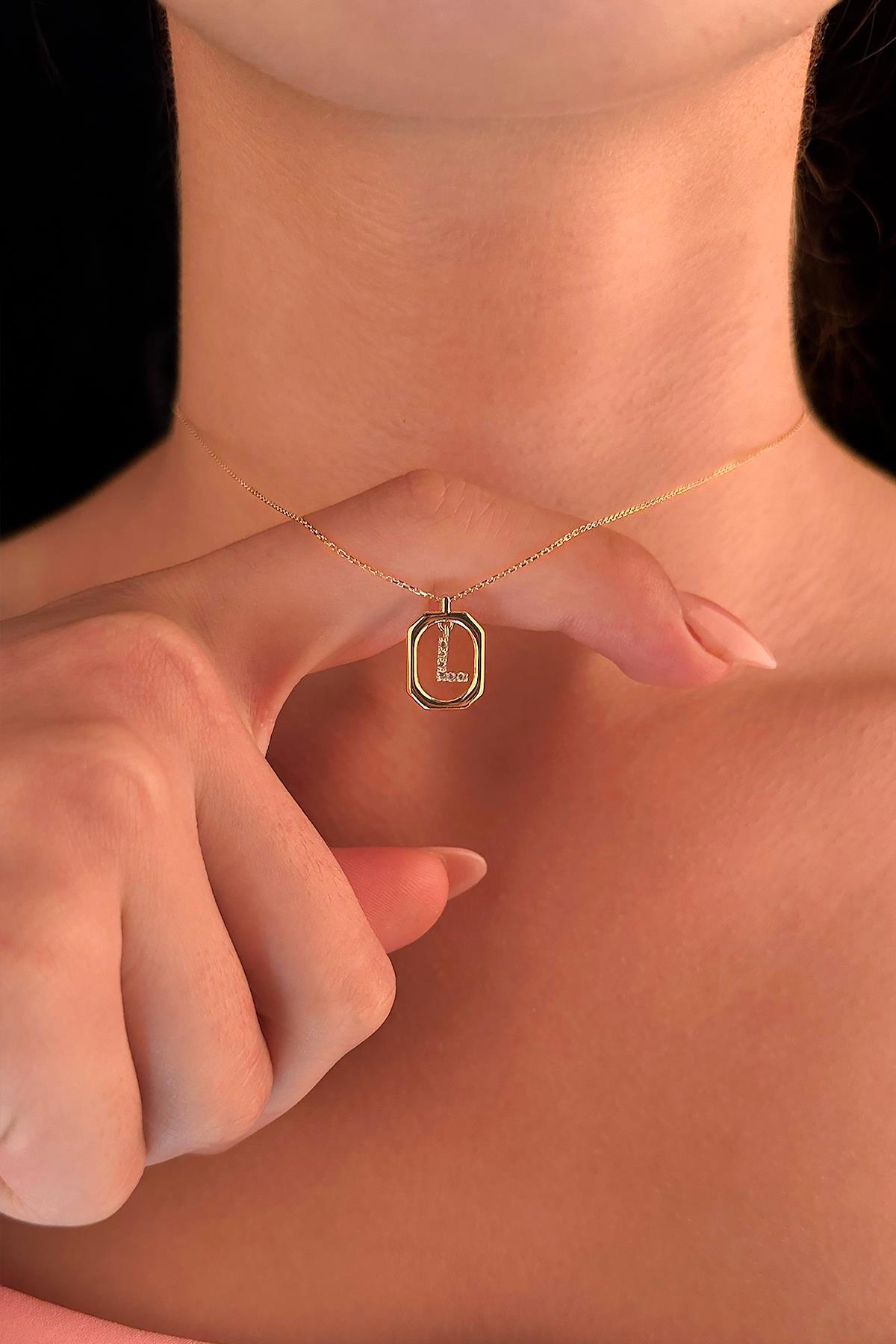 14 Ayar Altın Taşlı L Harfli Kolye - Fiyonk Kuyumculuk (1)