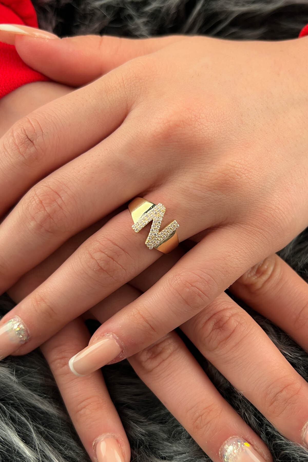 14 Ayar Altın Taşlı N Harfli Yüzük - Fiyonk Kuyumculuk (1)