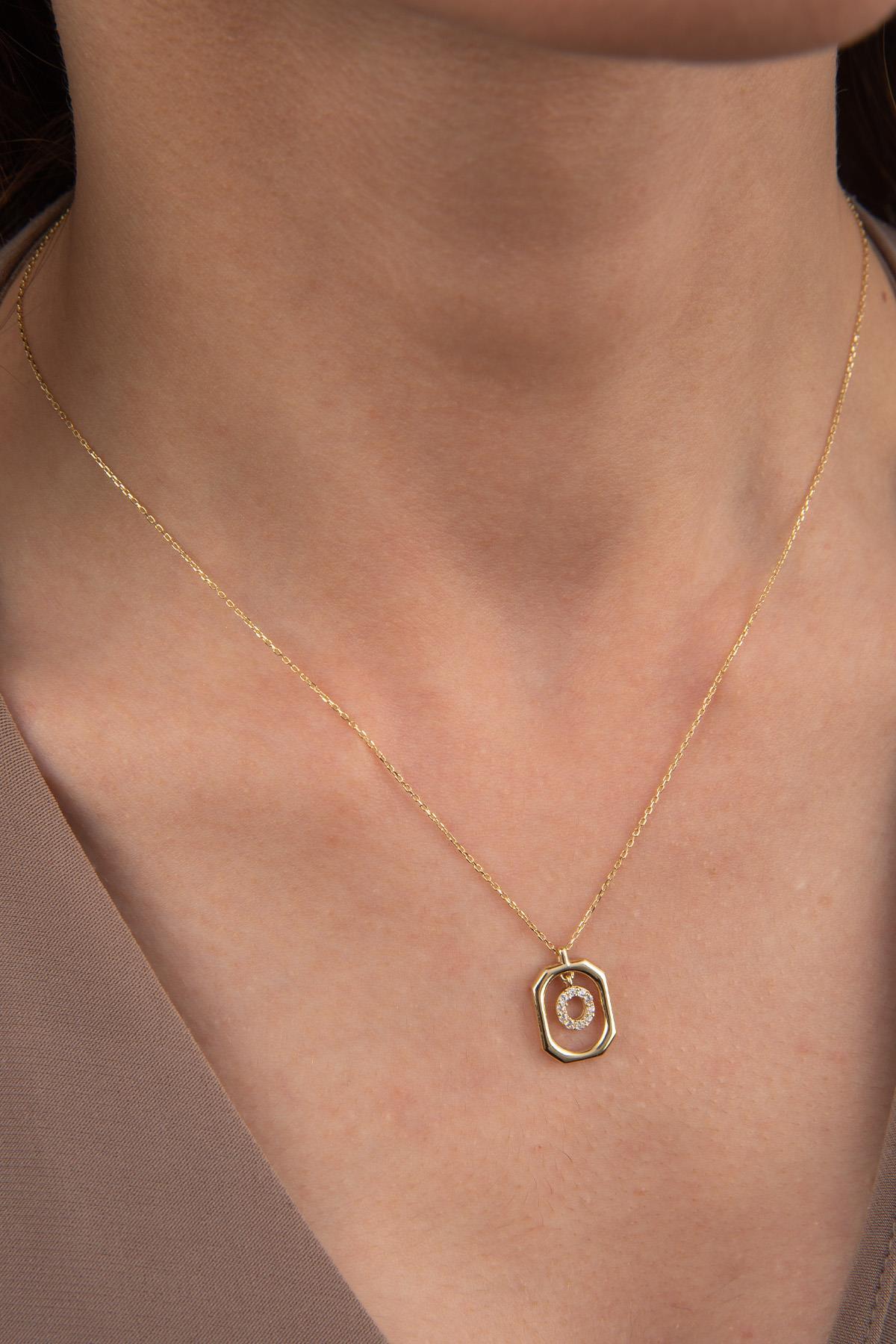 14 Ayar Altın Taşlı O Harf Kolye - Fiyonk Kuyumculuk (1)