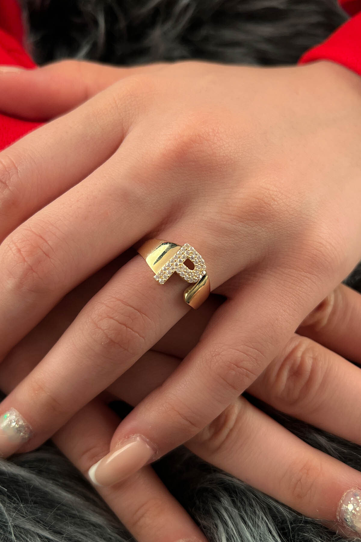 14 Ayar Altın Taşlı P Harfli Yüzük - Fiyonk Kuyumculuk (1)