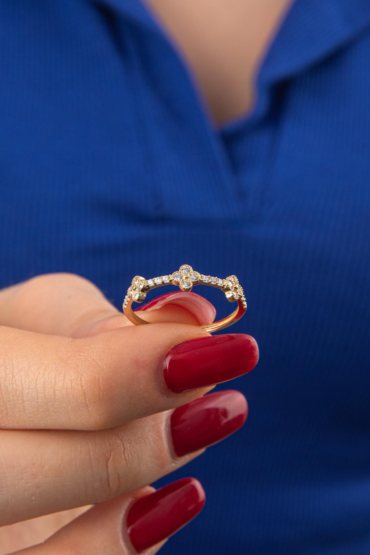 14 Ayar Altın Taşlı Papatya Yüzük - Fiyonk Kuyumculuk (1)