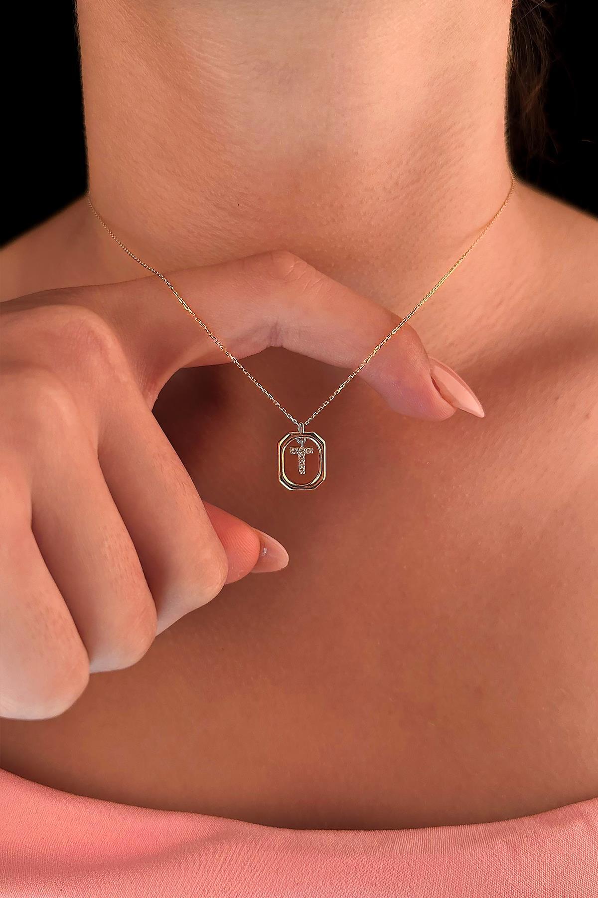 14 Ayar Altın Taşlı T Harfli Kolye - Fiyonk Kuyumculuk (1)