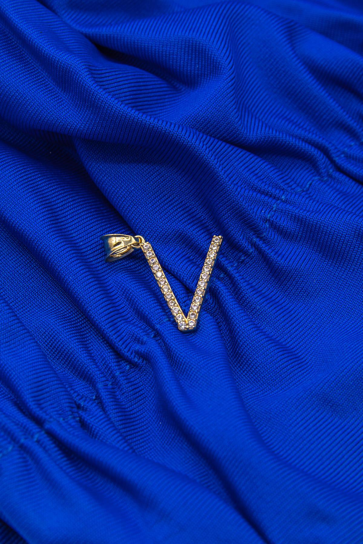 14 Ayar Altın Taşlı V Harf Kolye Ucu - Fiyonk Kuyumculuk (1)