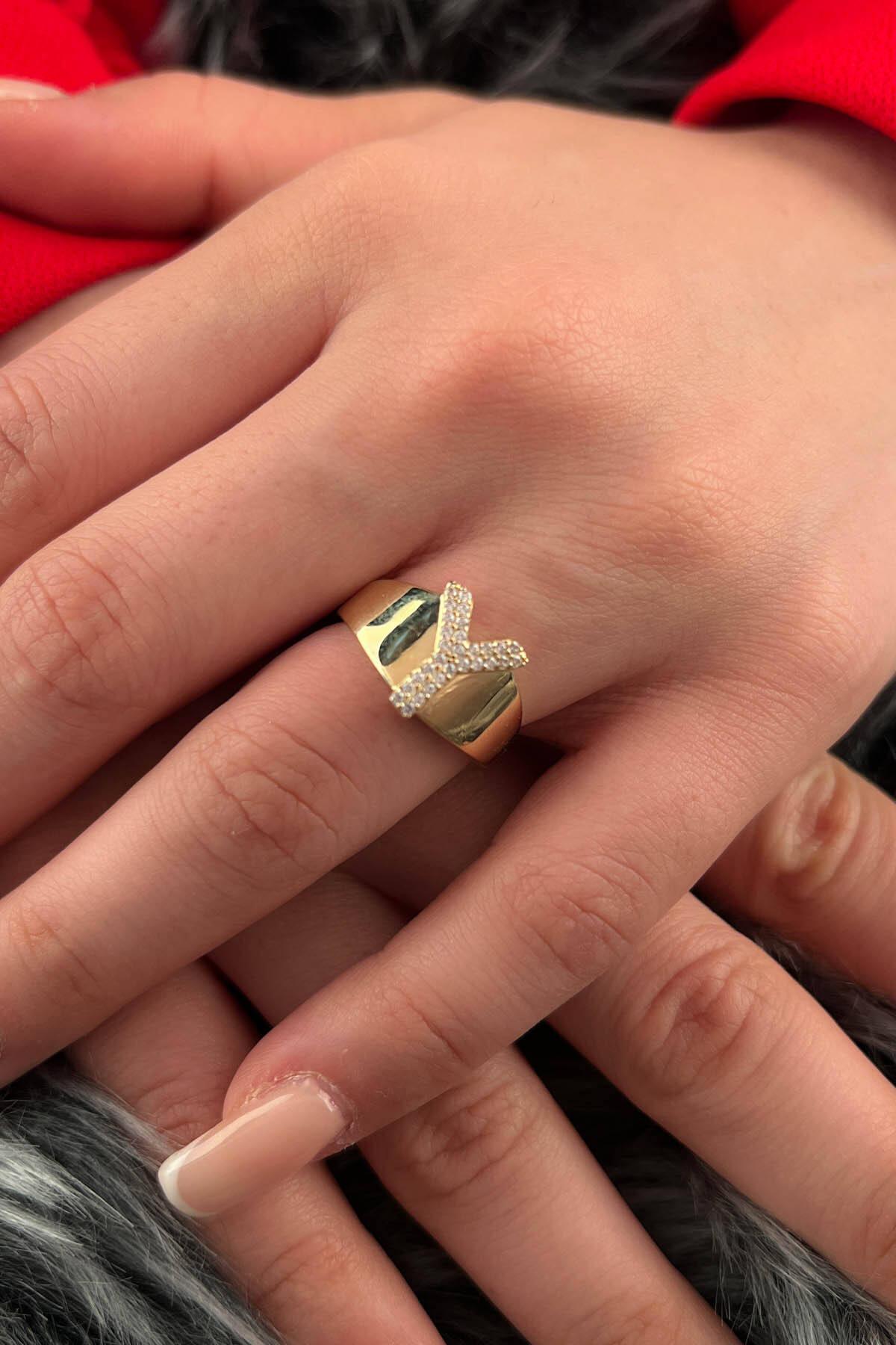 14 Ayar Altın Taşlı Y Harfli Yüzük - Fiyonk Kuyumculuk (1)