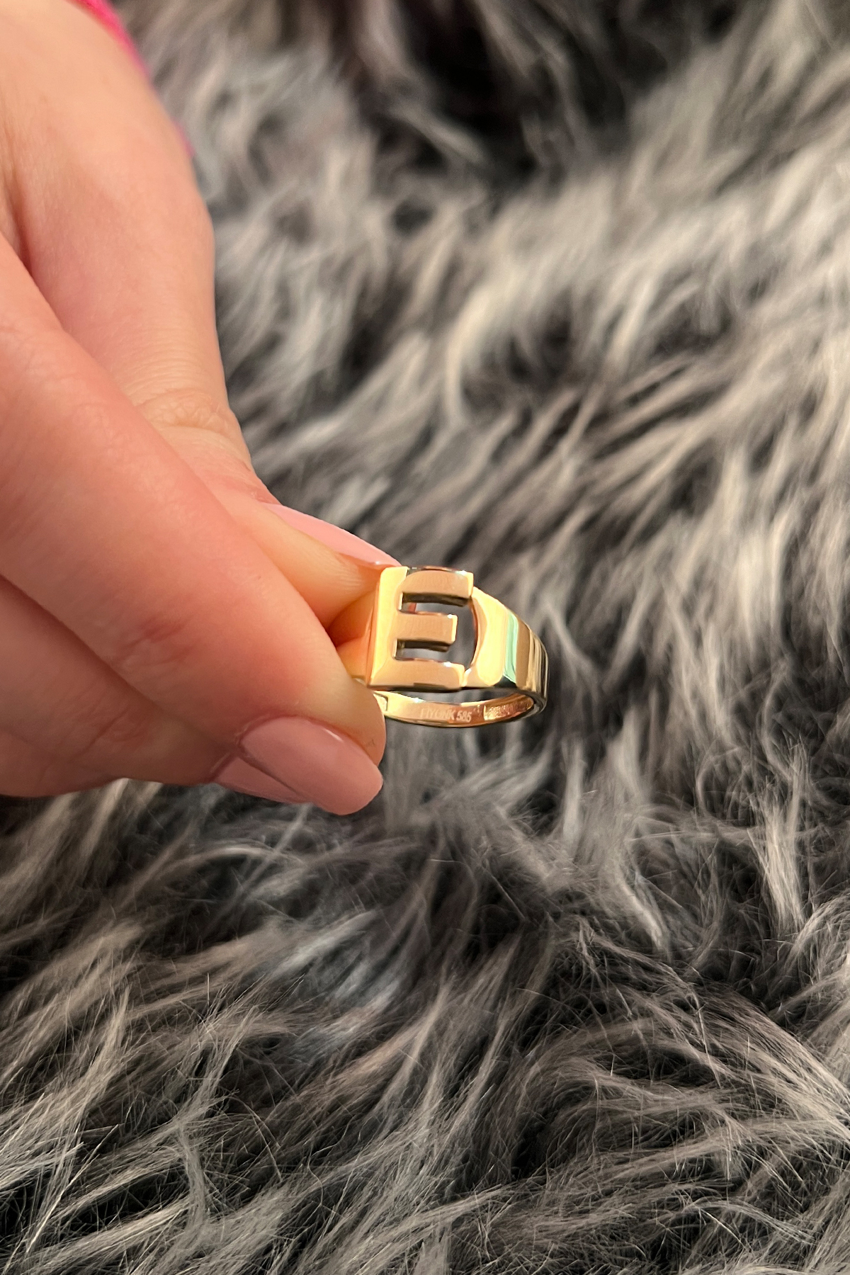 14 Ayar Altın Taşsız E Harfli Yüzük - Fiyonk Kuyumculuk (1)