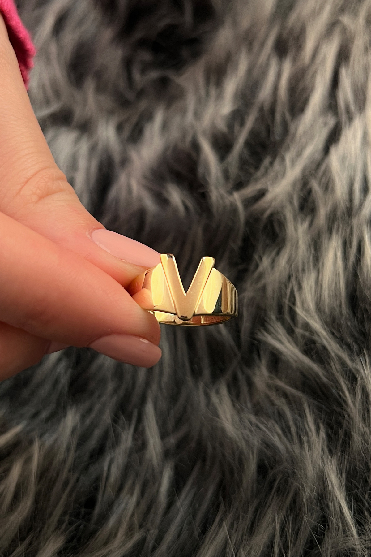 14 Ayar Altın Taşsız V Harfli Yüzük - Fiyonk Kuyumculuk (1)