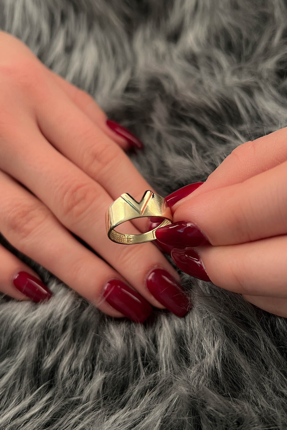 14 Ayar Altın Taşsız V Yüzük - Fiyonk Kuyumculuk (1)