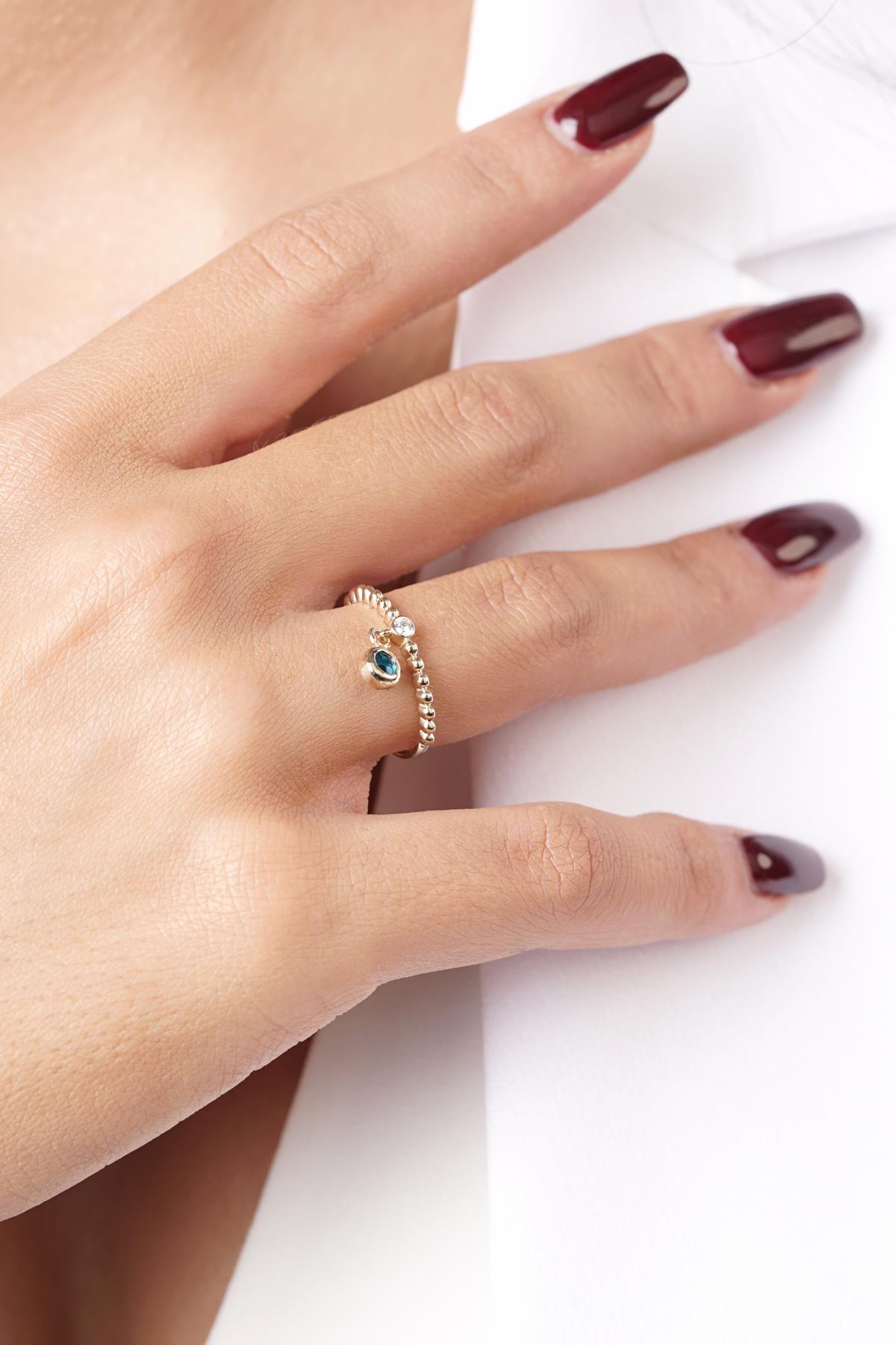 14 Ayar Altın Tektaş Detaylı Göz Sallantılı Yüzük - Fiyonk Kuyumculuk (1)