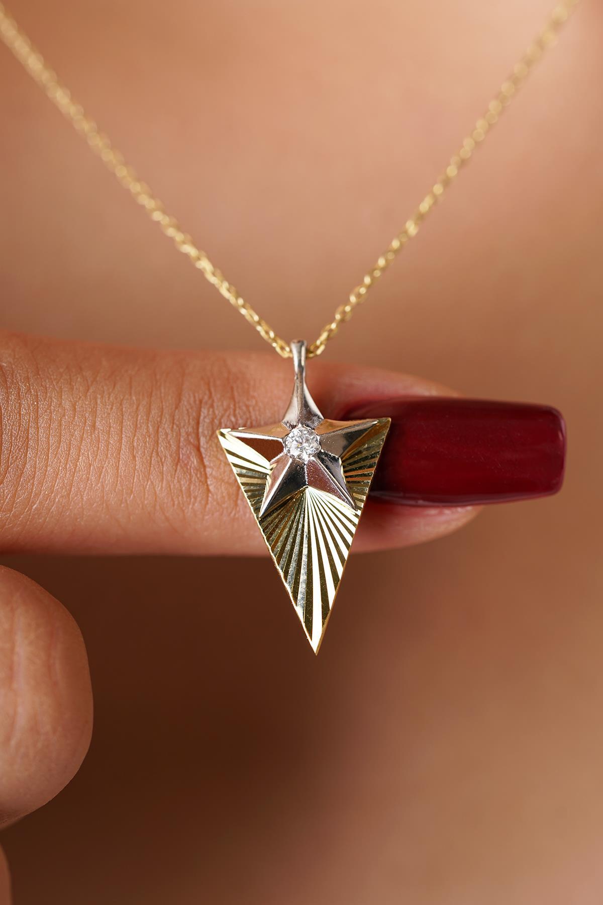 14 Ayar Altın Tektaş Detaylı Işıltılı Yıldız Kolye - Fiyonk Kuyumculuk (1)