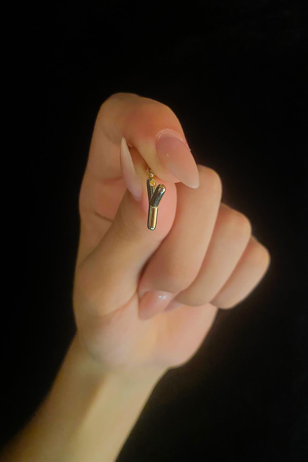 14 Ayar Altın Y Harf Kolye Ucu - Fiyonk Kuyumculuk (1)