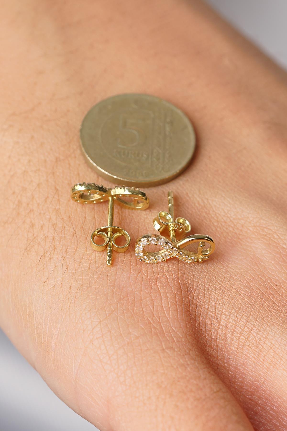 14 Ayar Altın Yarım Taşlı Sonsuzluk Küpe - Fiyonk Kuyumculuk (1)