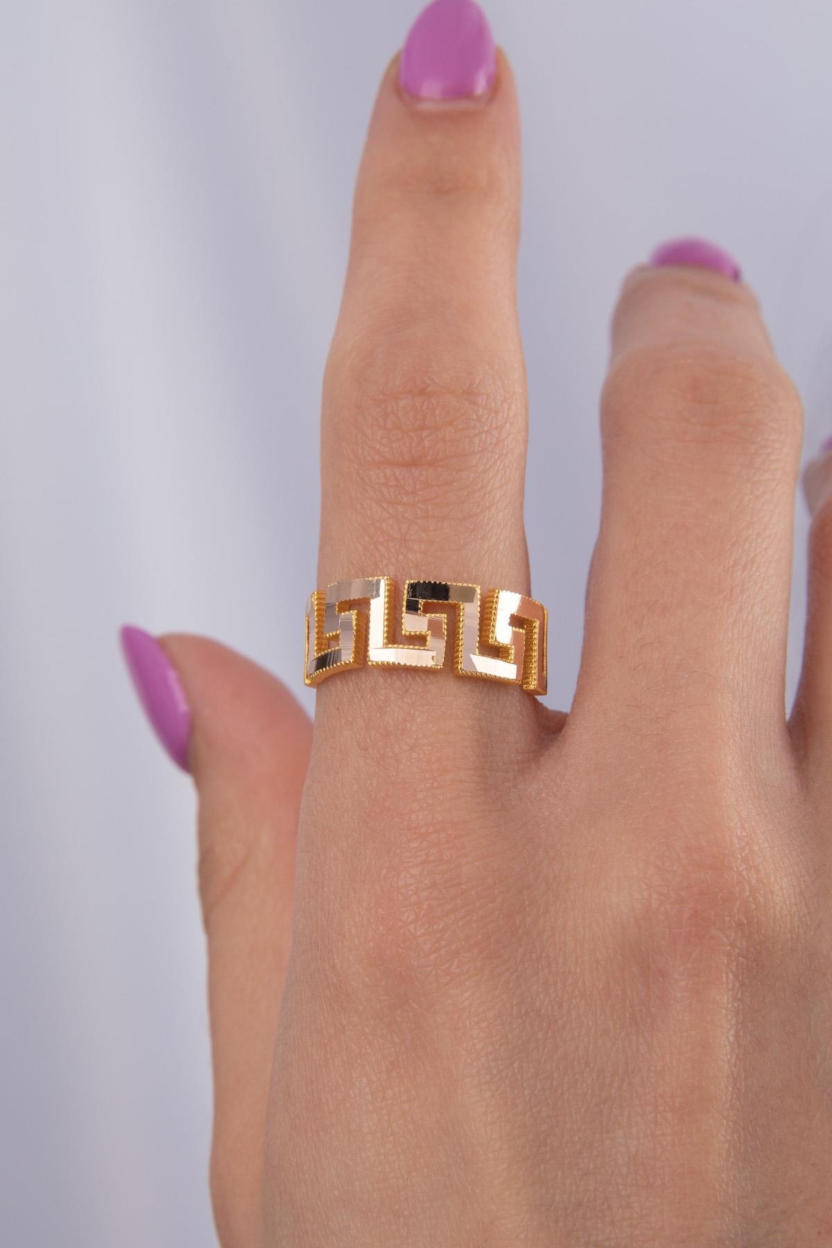 22 Ayar Görünümlü 14 Ayar Altın Greek Desenli Ajda Yüzük - Fiyonk Kuyumculuk (1)