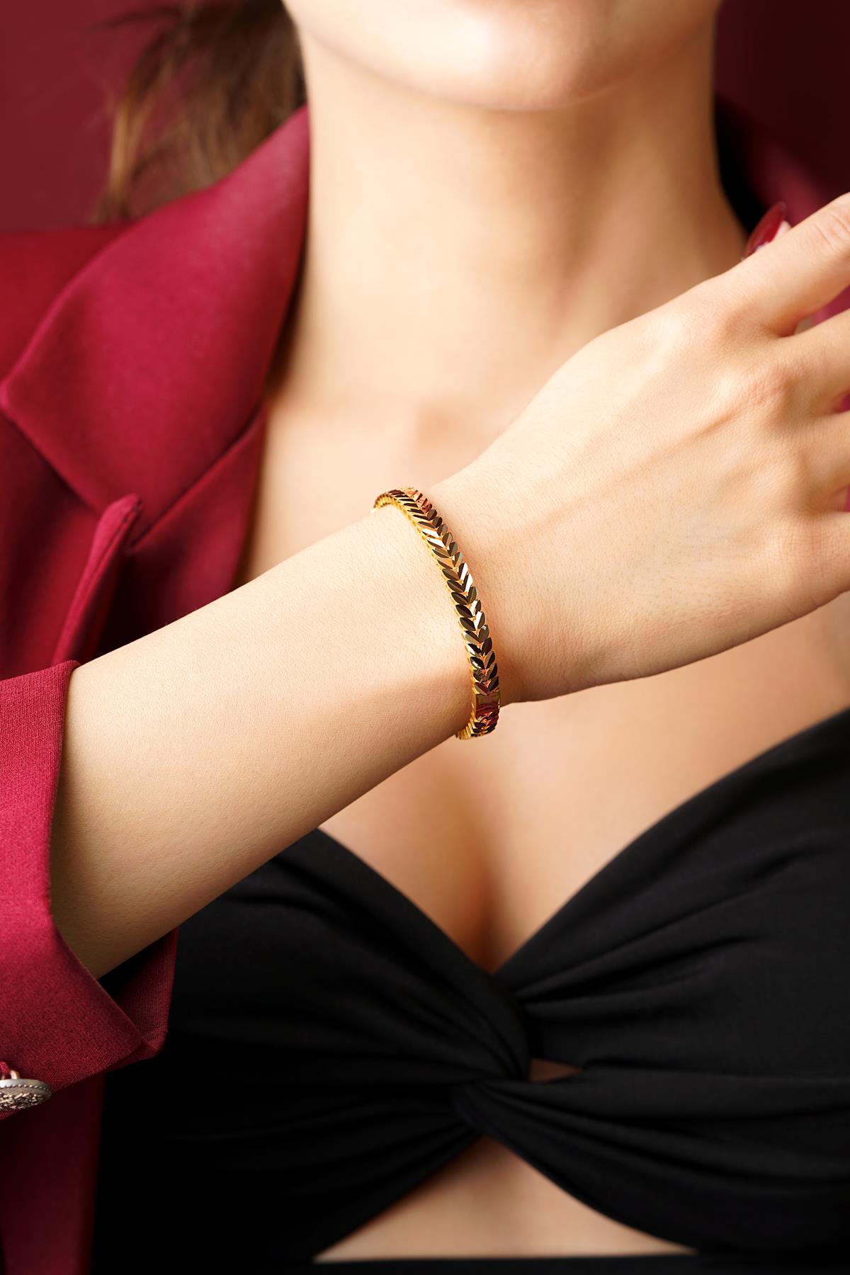 22 Ayar Görünümlü 14 Ayar Altın Yaprak Kelepçe - Fiyonk Kuyumculuk