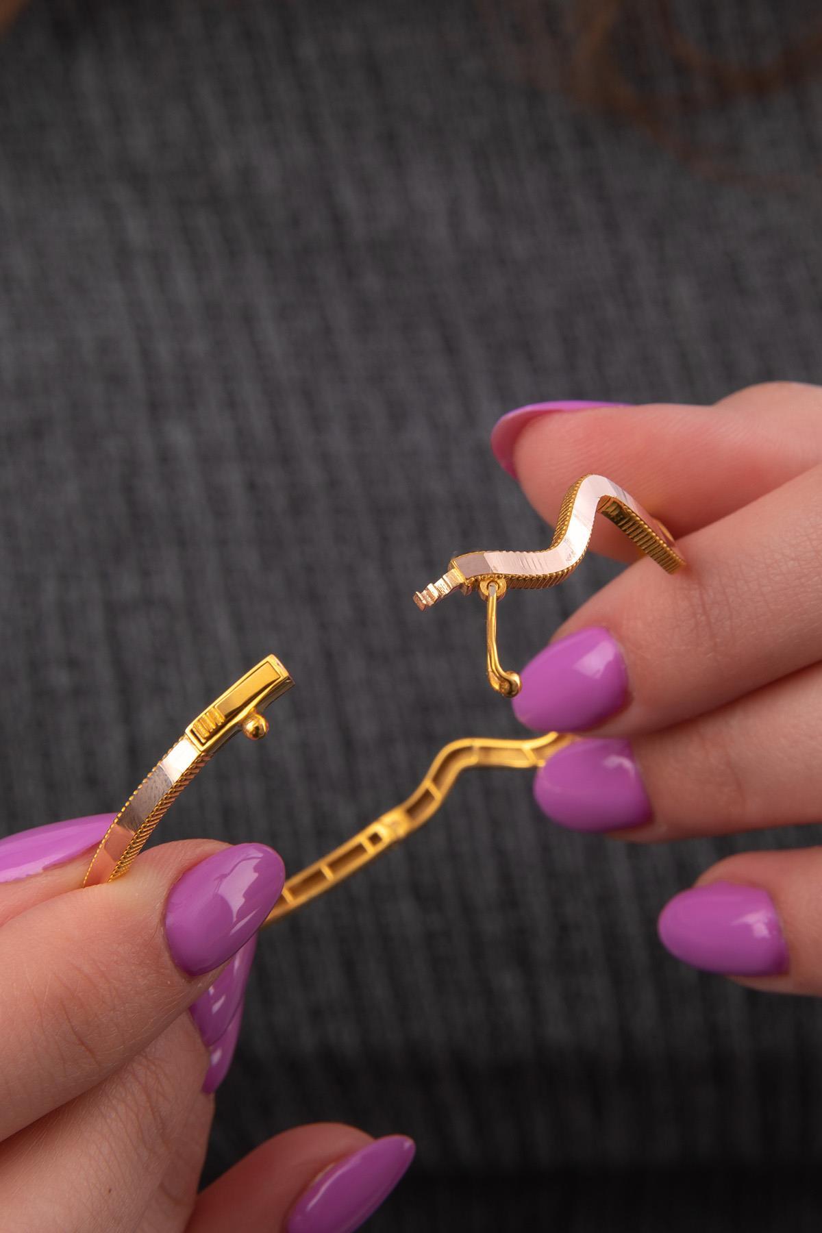 22 Ayar Görünümlü 14 Ayar Altın Zikzak Ajda Bilezik Kelepçe - Fiyonk Kuyumculuk (1)