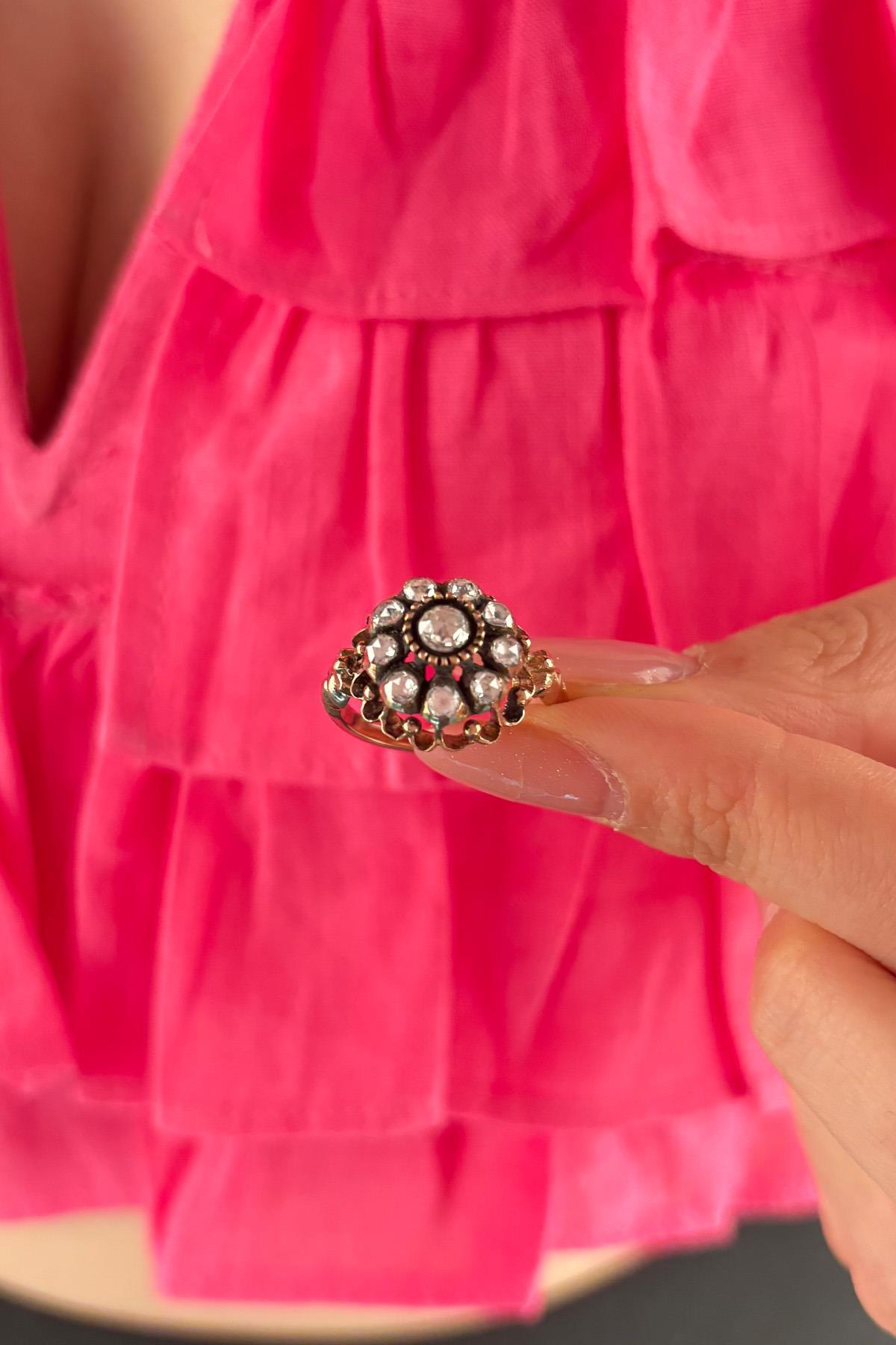 8 Ayar Altın Papatya Modeli Elmas Yüzük - Fiyonk Kuyumculuk (1)