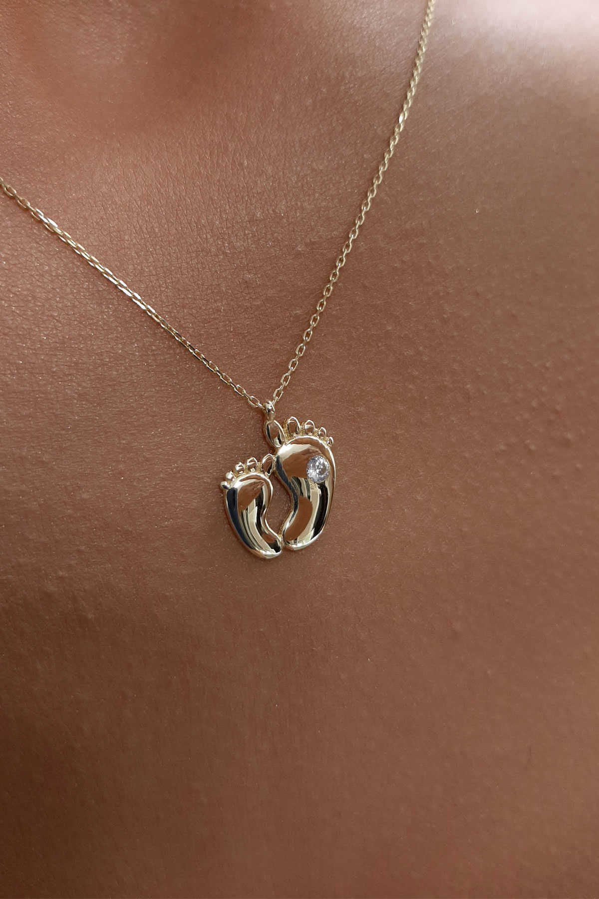 14 Ayar Altın Bebek Ayak İzi Kolye - Fiyonk Kuyumculuk (1)