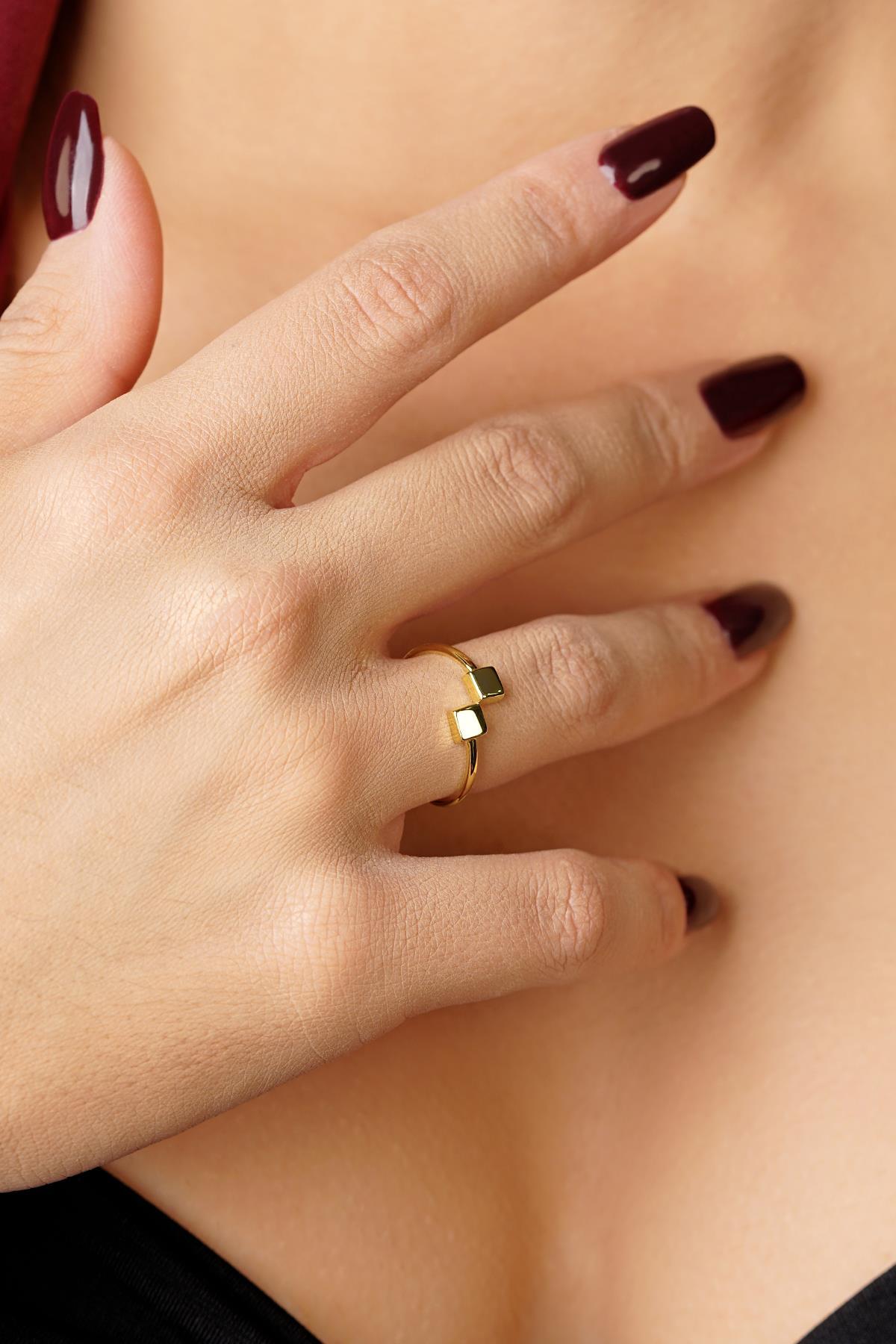 14 Ayar Altın Çift Kare Objeli Yüzük - Fiyonk Kuyumculuk (1)