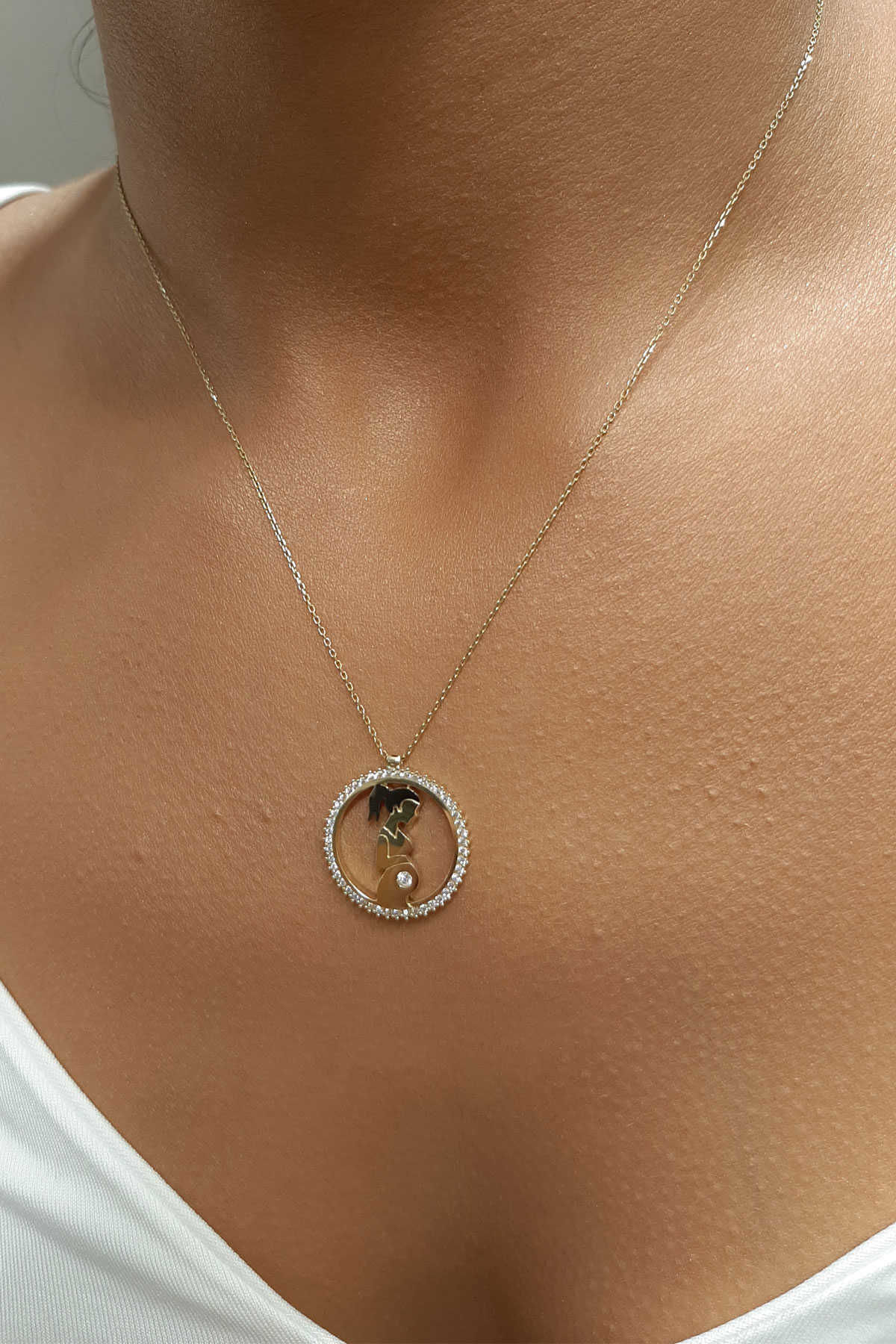 14 Ayar Altın Hamile Anne Kolye - Fiyonk Kuyumculuk (1)