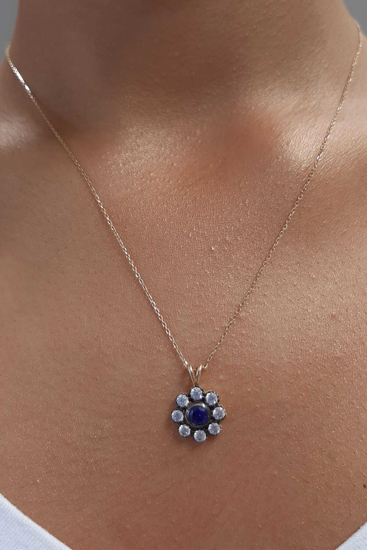 14 Ayar Altın Papatya Montürlü Eskitme Kolye - Fiyonk Kuyumculuk