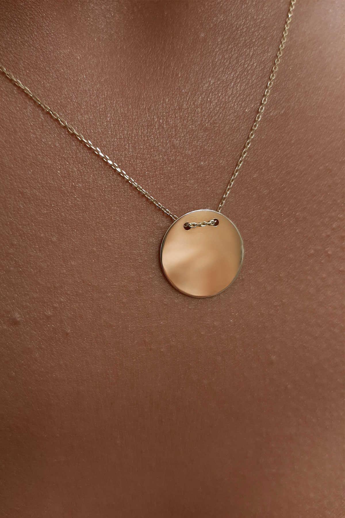 14 Ayar Altın Oval Görünümlü Plaka Kolye - Fiyonk Kuyumculuk (1)