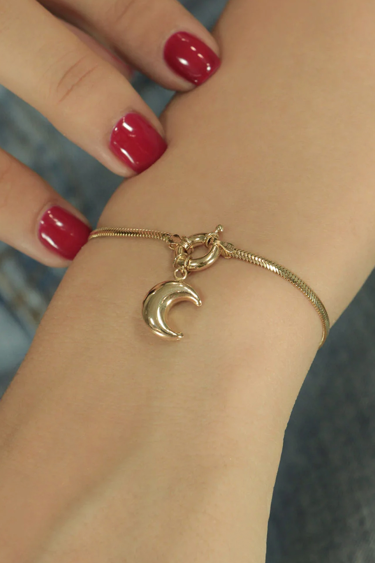 14 Ayar Altın Tombul Ay Detaylı Balıksırtı Bileklik - Fiyonk Kuyumculuk