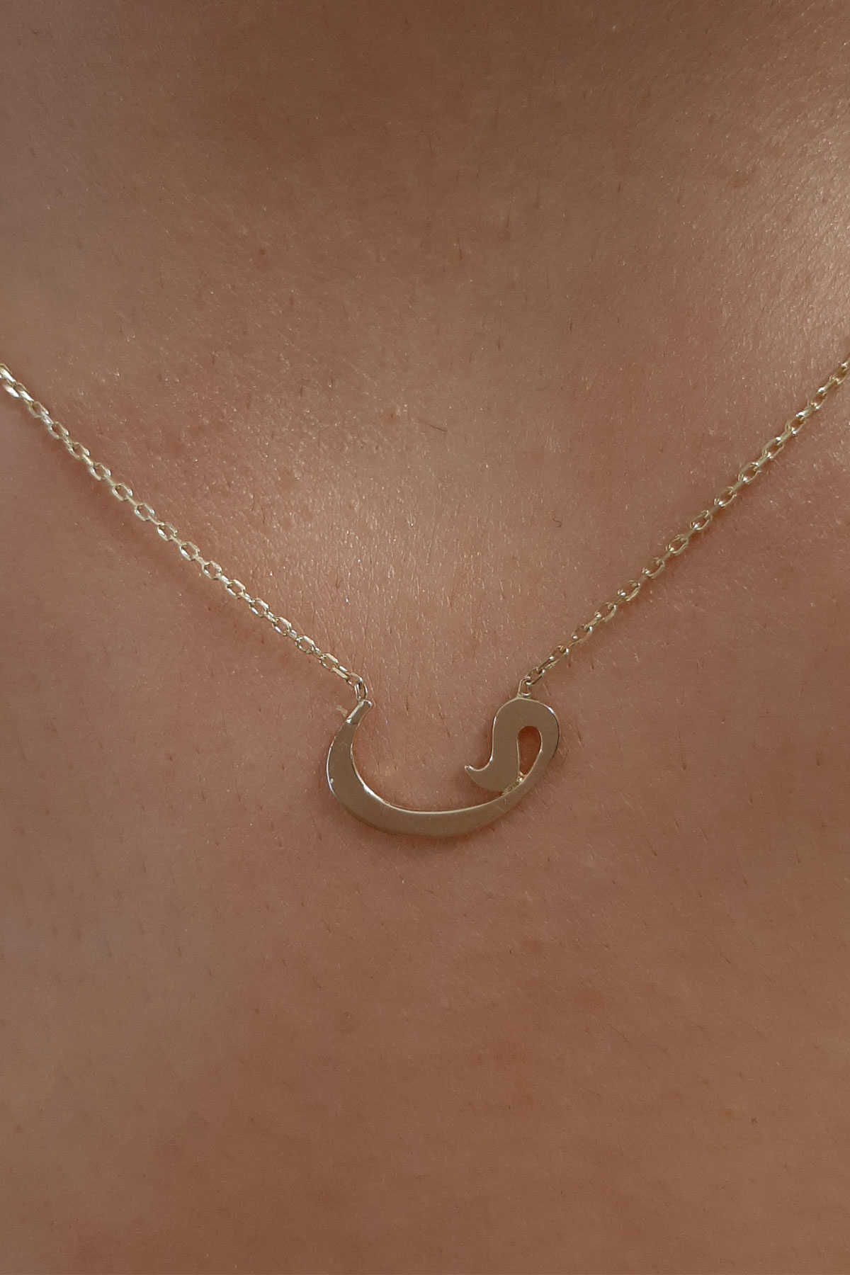 14 Ayar Altın Vav Kolye Taşsız - Fiyonk Kuyumculuk (1)