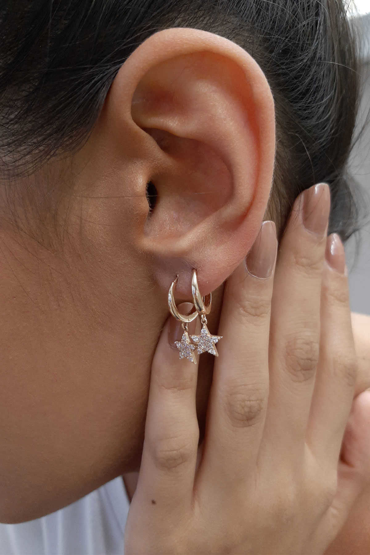 14 Ayar Altın Yıldız Sallantılı Küpe - Fiyonk Kuyumculuk (1)